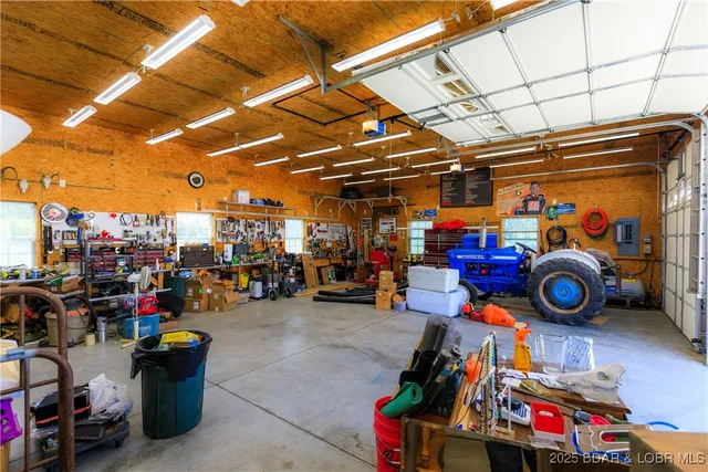 $599,000 | 2174 State Road, Linn Creek, MO 65052