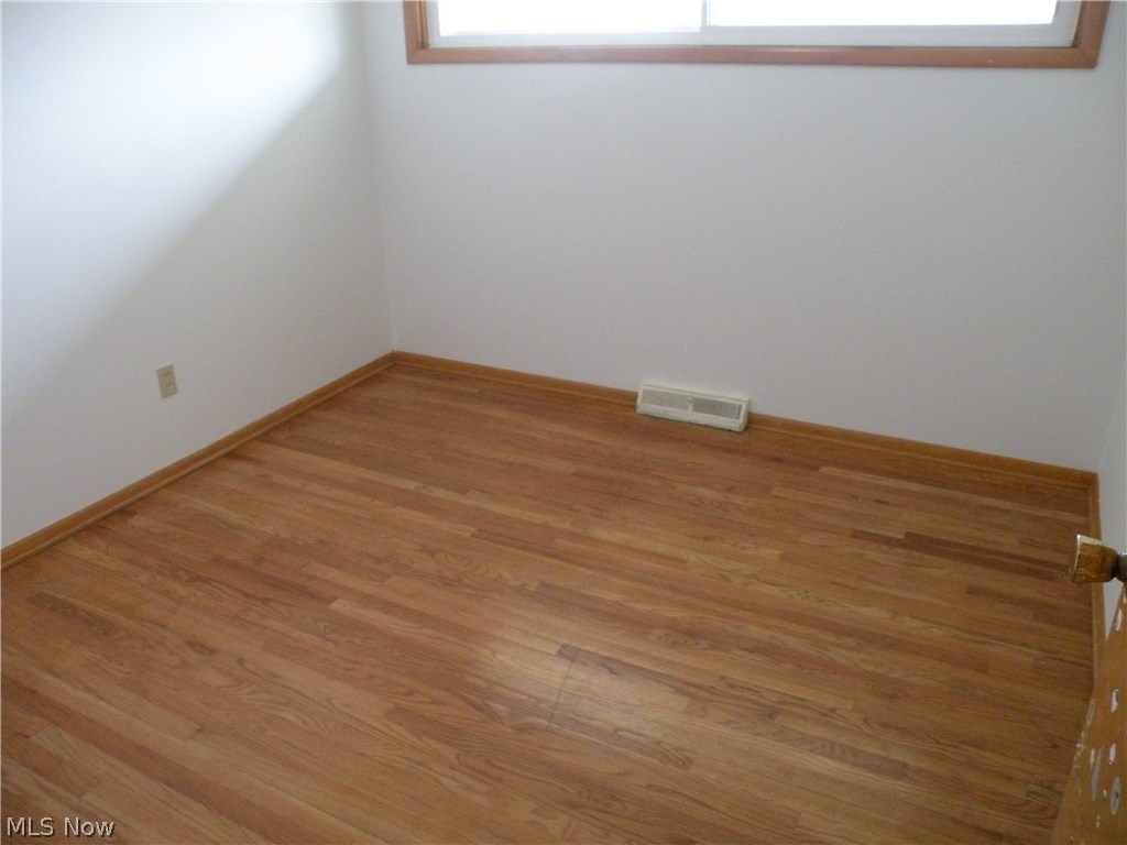 7675 Royal Ridge Drive Parma, OH 44129 - Photo 9 of 19