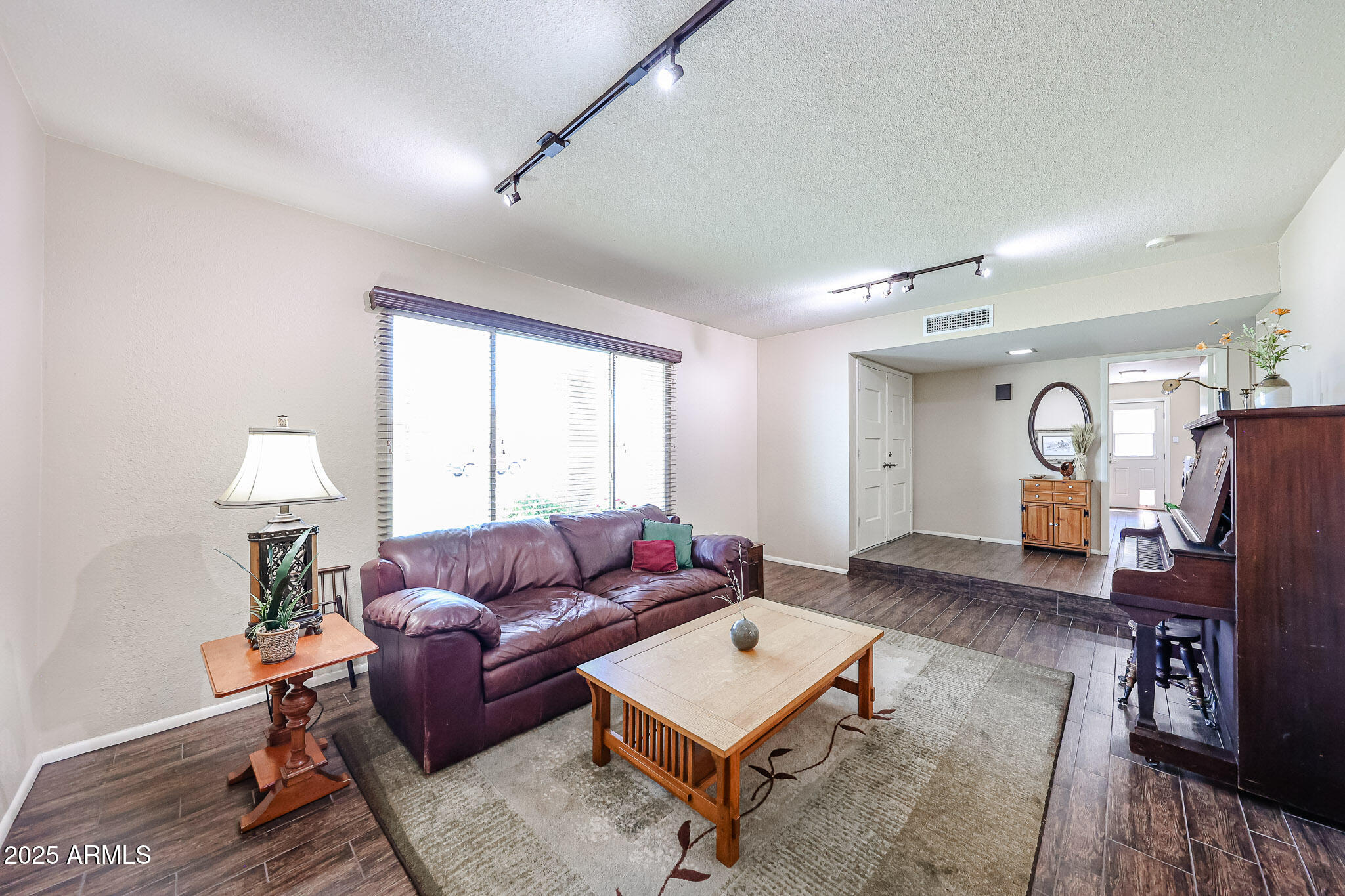 3633 West Redfield Road Phoenix, AZ 85053 - Photo 8 of 56 Living Room