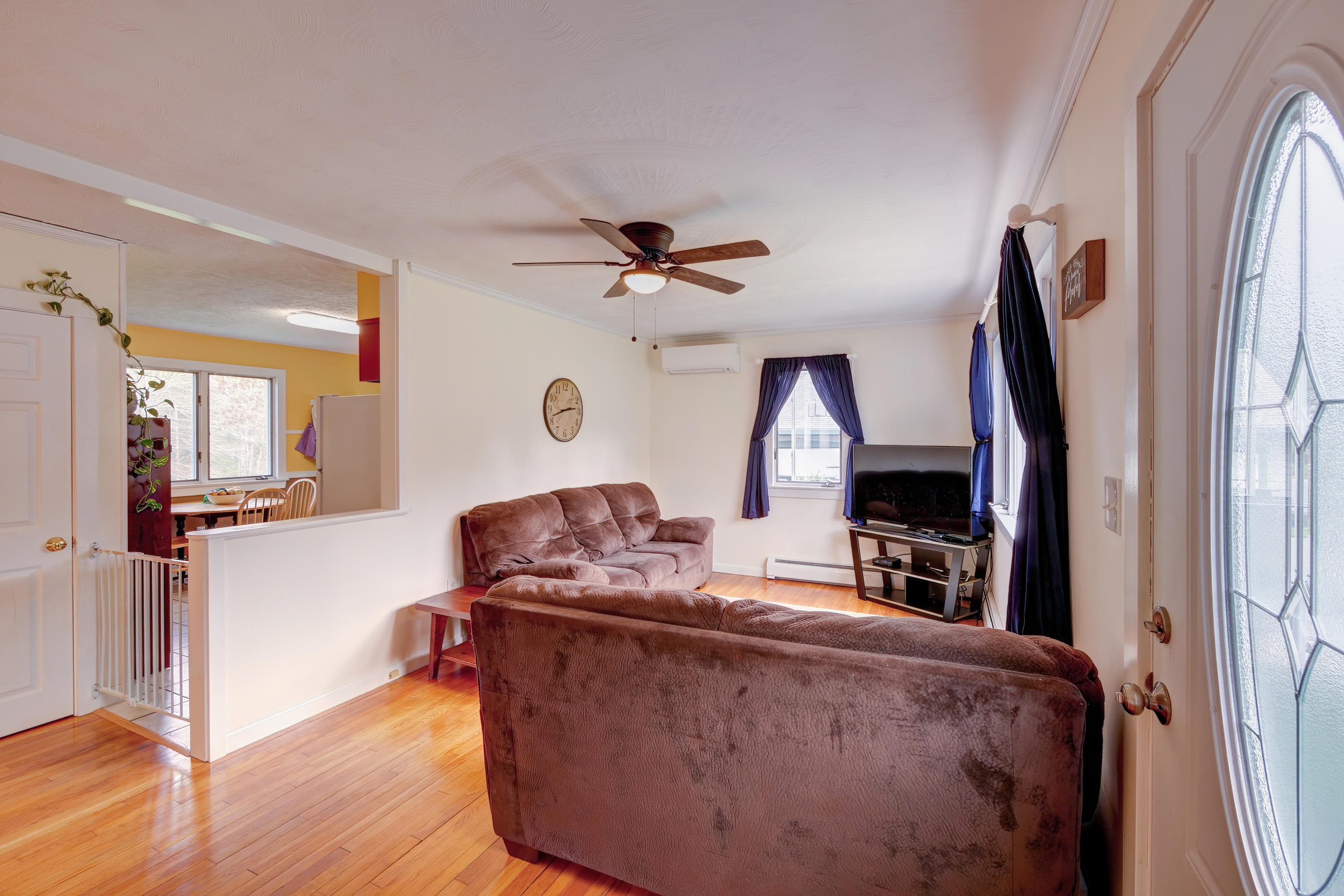 220 Morgan Bay Road Surry, ME 04684 - Photo 8 of 40 Living Room