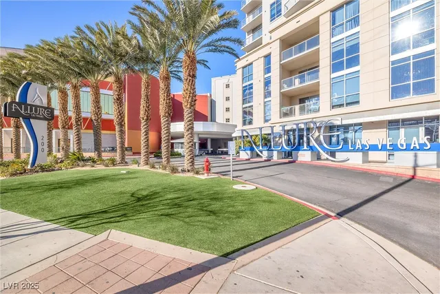 $1,550 | 200 West Sahara Avenue, Unit 206, Las Vegas, NV 89102
