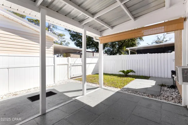 $1,800 | 3415 West 19th Street, Unit 17, Panama City, FL 32405