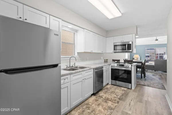 $1,800 | 3415 West 19th Street, Unit 17, Panama City, FL 32405
