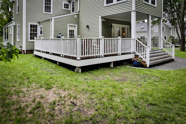 32 Berkeley Street Reading, MA 01867 - Photo 4 of 28 Gallery Image 4