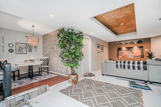 $1,300,000 | 207 Eylandt Street | Annadale