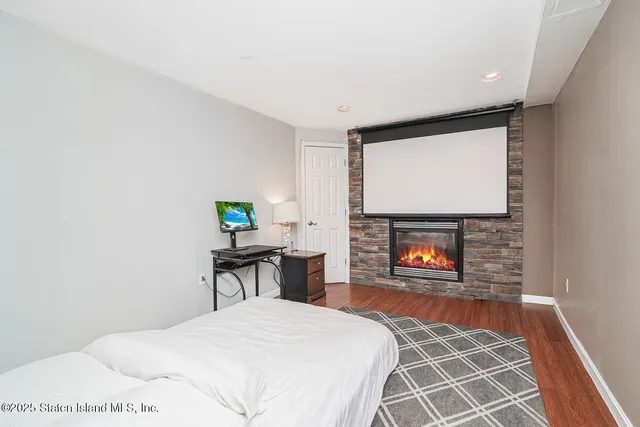 $1,300,000 | 207 Eylandt Street | Annadale