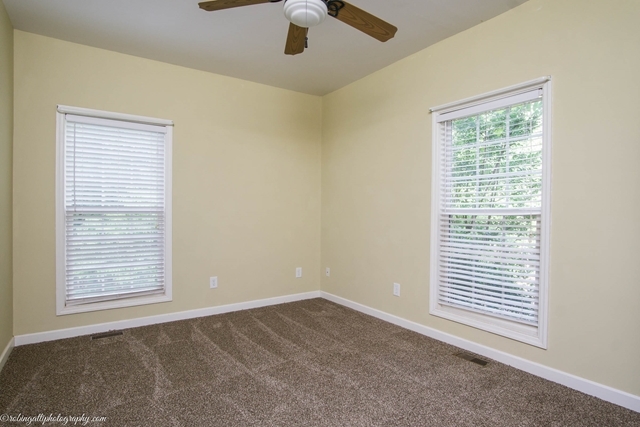 786 McKay Road Gray, GA 31032 - Photo 22 of 39 a view of an empty room with a window
