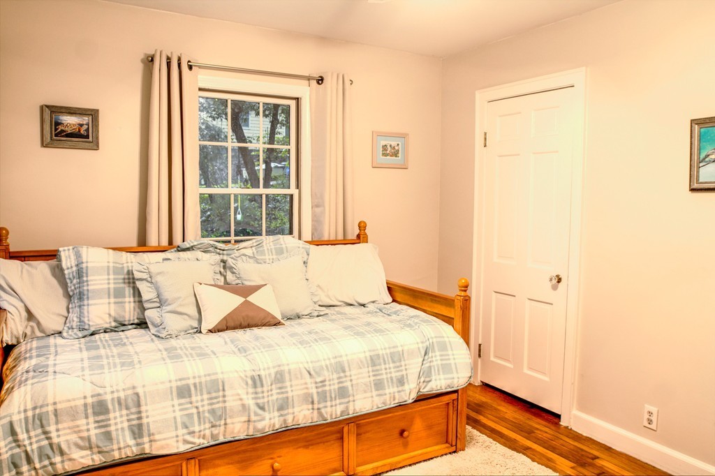 90 Acton Road Chelmsford, MA 01824 - Photo 8 of 30 Gallery Image 8