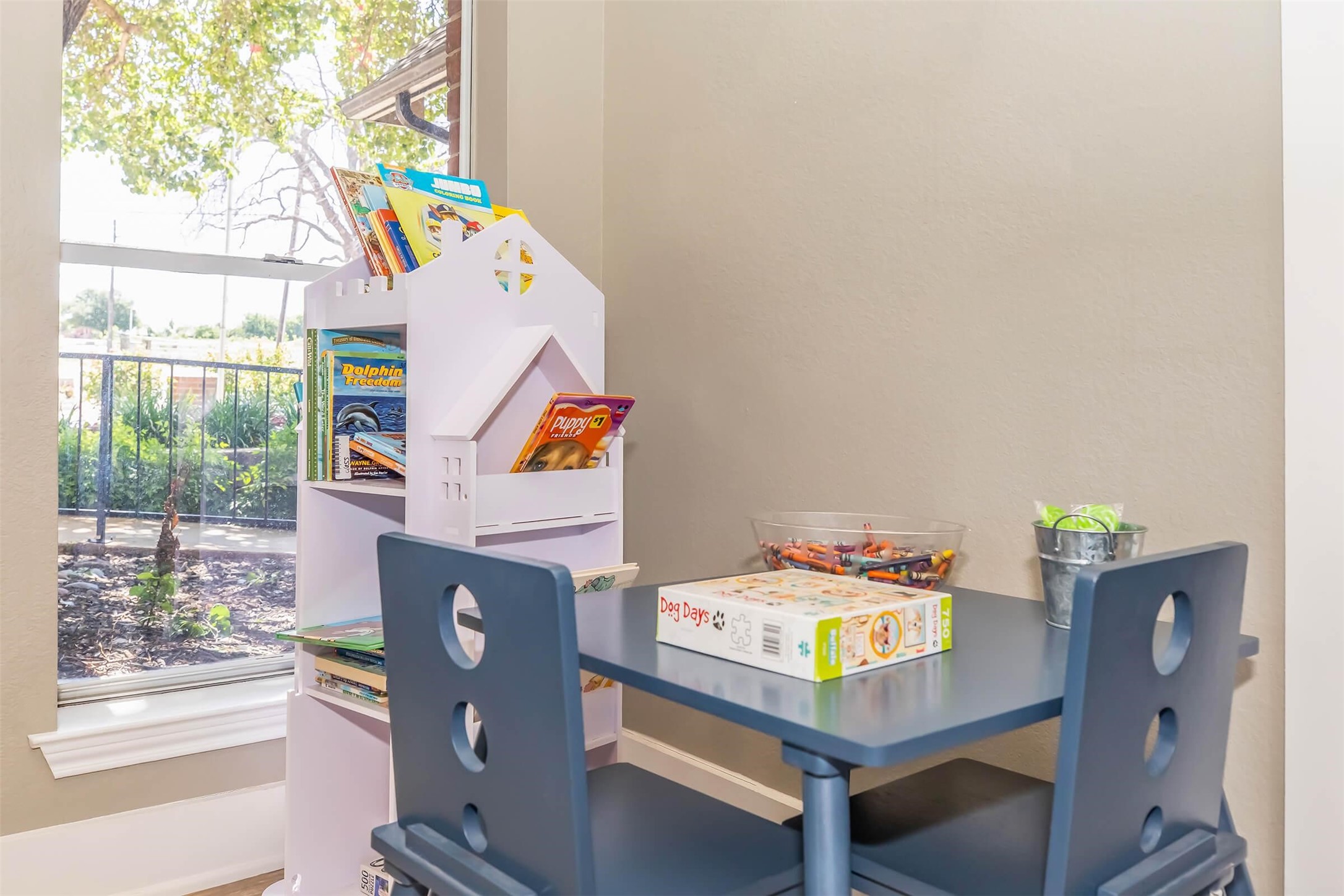 8301 Boat Club Road, Unit 624 Fort Worth, TX 76179 - Photo 40 of 45 a room with furniture and a window