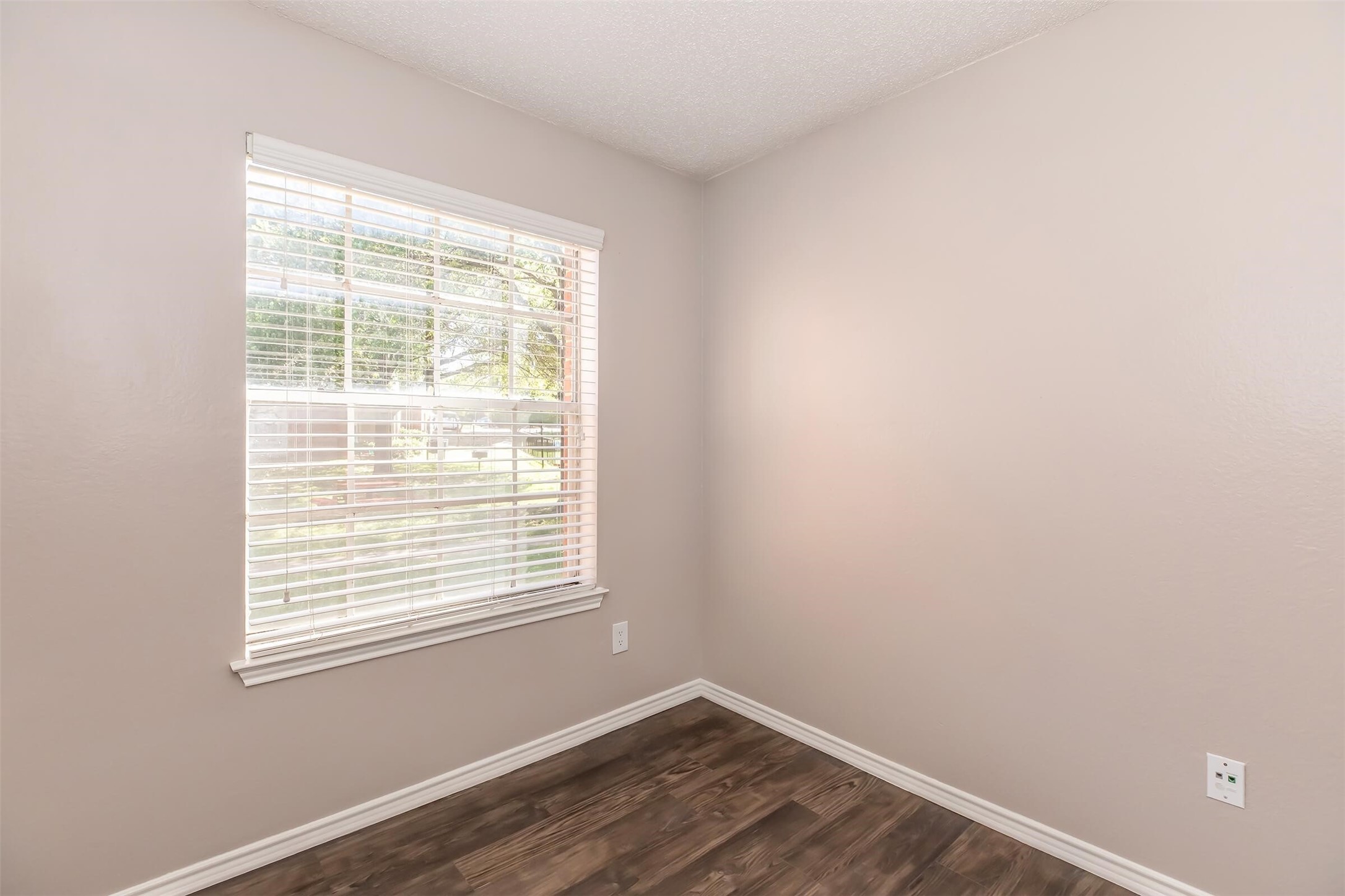 8301 Boat Club Road, Unit 624 Fort Worth, TX 76179 - Photo 8 of 45 Model unit