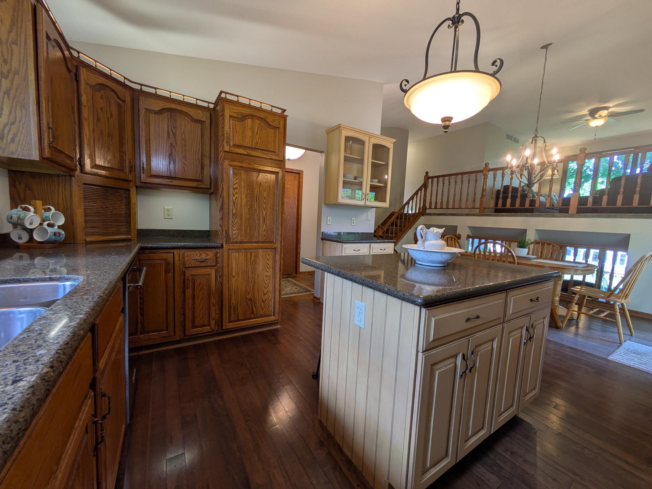 8427 Cooper Path Inver Grove Heights, MN 55076 - Photo 6 of 24