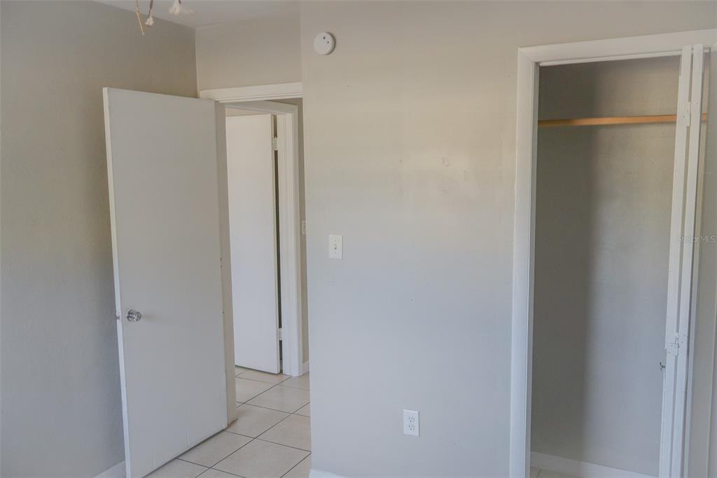 2708 Dixie Road Lakeland, FL 33801 - Photo 20 of 31 a view of an empty room with closet and mirror