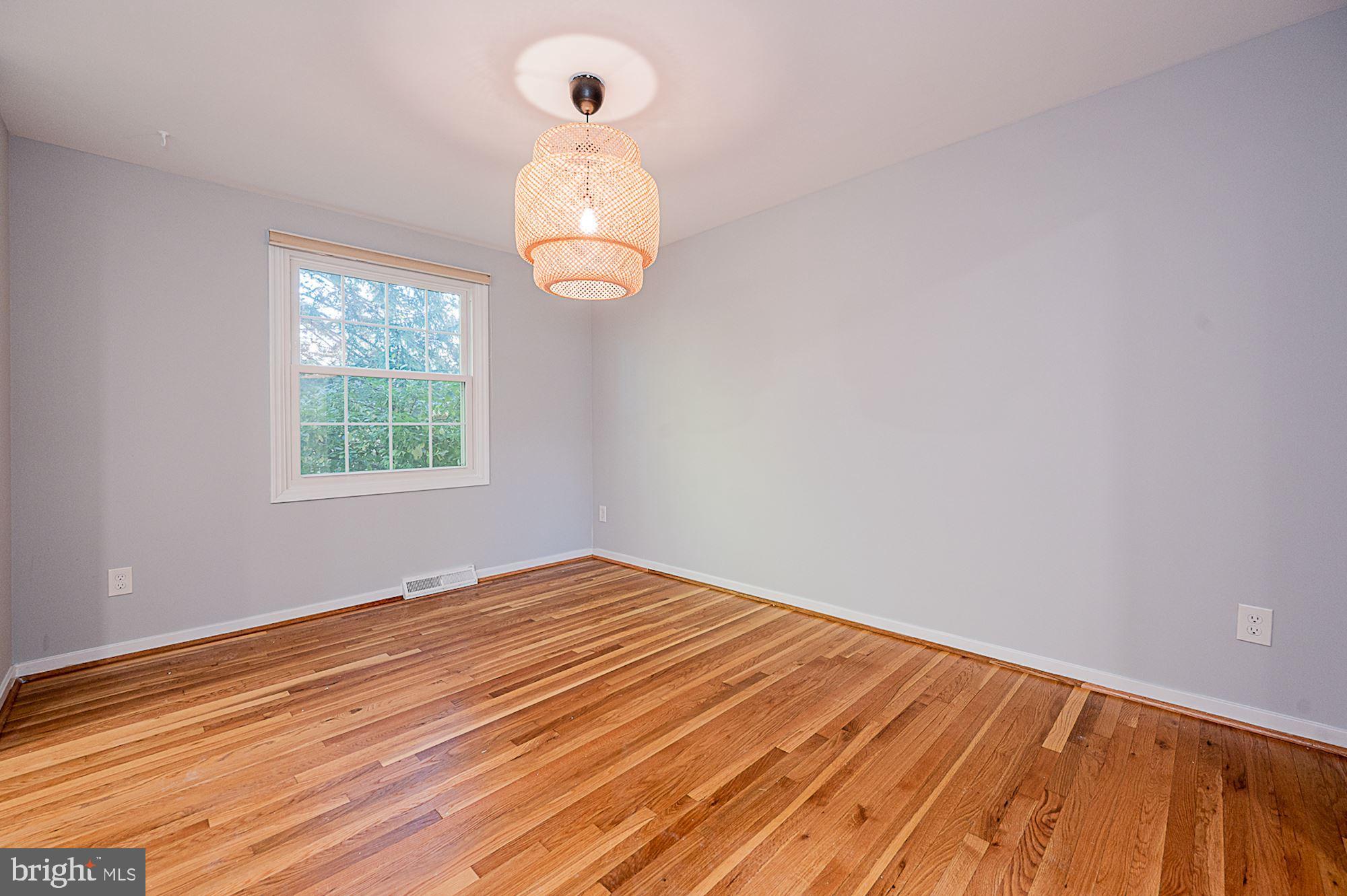5125 Rondel Place Columbia, MD 21044 - Photo 12 of 35 Dining Room | Hardwood Floors