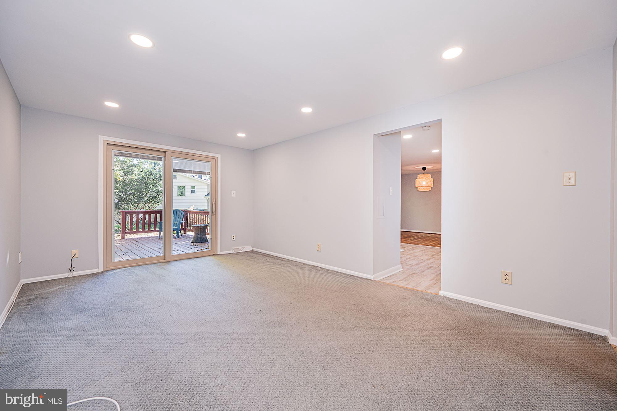 5125 Rondel Place Columbia, MD 21044 - Photo 14 of 35 Family Room | Access to Deck and Patio