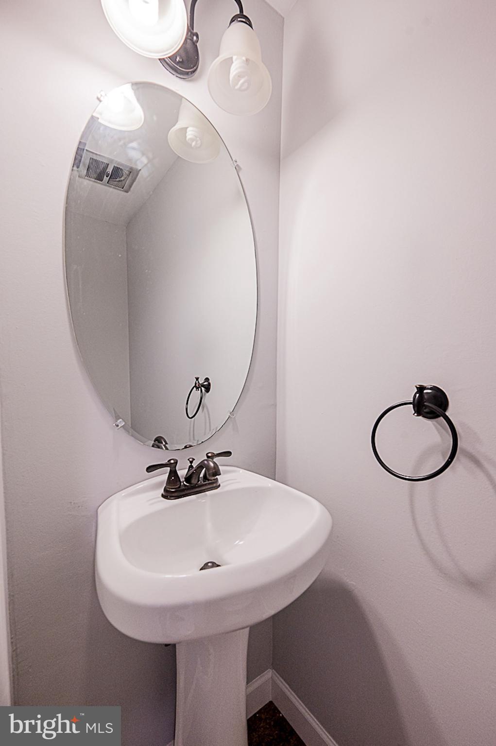 5125 Rondel Place Columbia, MD 21044 - Photo 15 of 35 Powder Room