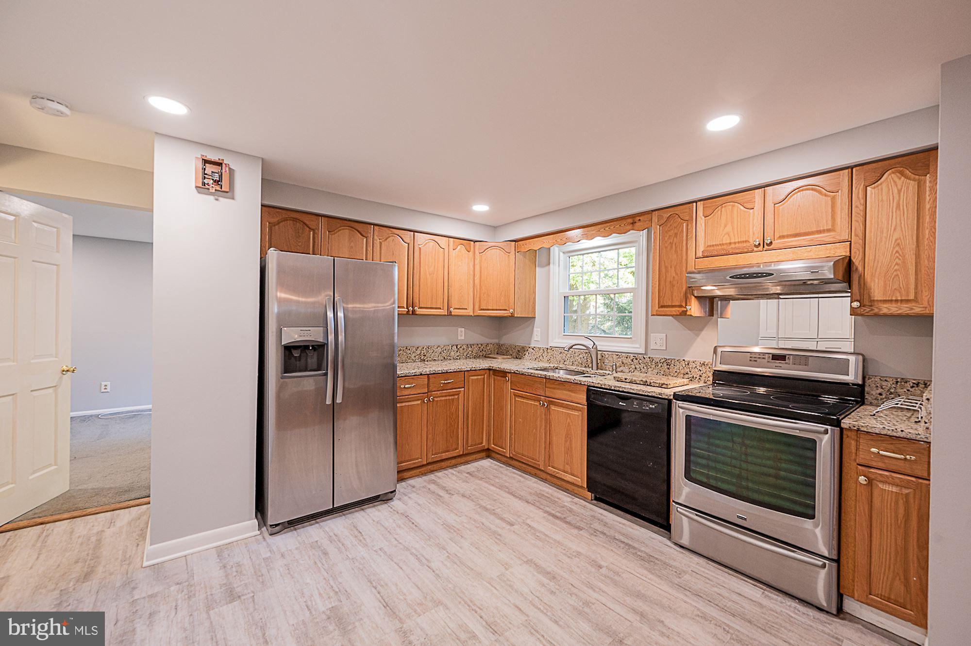 5125 Rondel Place Columbia, MD 21044 - Photo 5 of 35 Granite Countertops