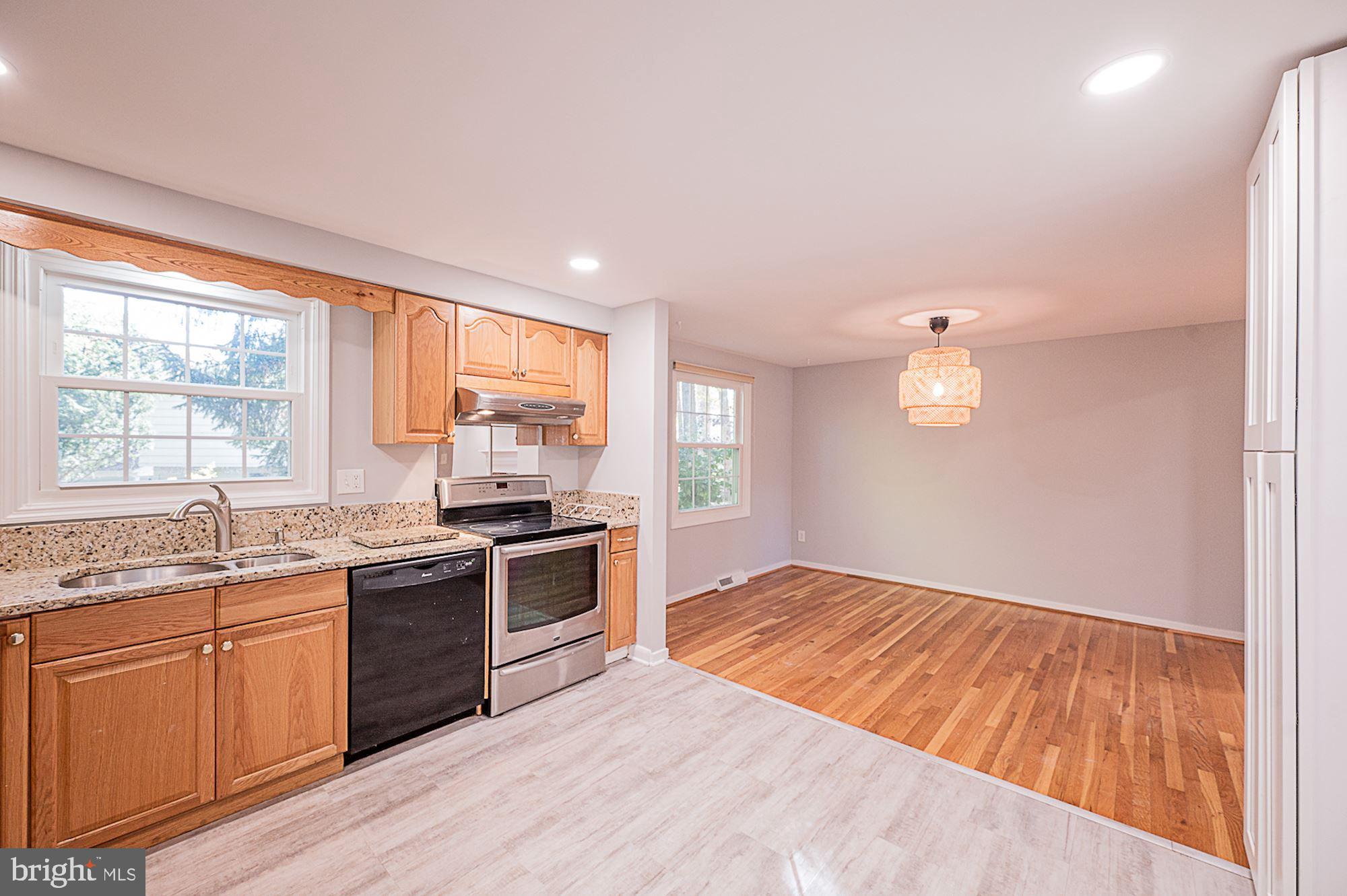 5125 Rondel Place Columbia, MD 21044 - Photo 8 of 35 Eat-In Kitchen | Dining Room