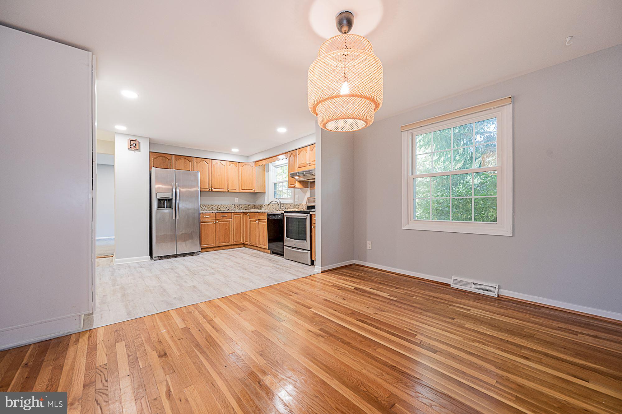 5125 Rondel Place Columbia, MD 21044 - Photo 10 of 35 Dining Room | Hardwood Floors