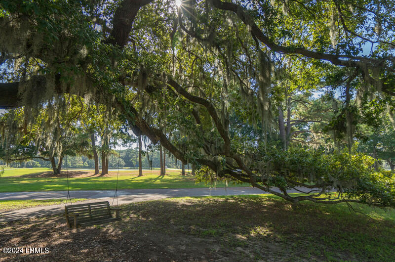 87 Tuscarora Avenue Beaufort, SC 29907 - Photo 18 of 19 Community
