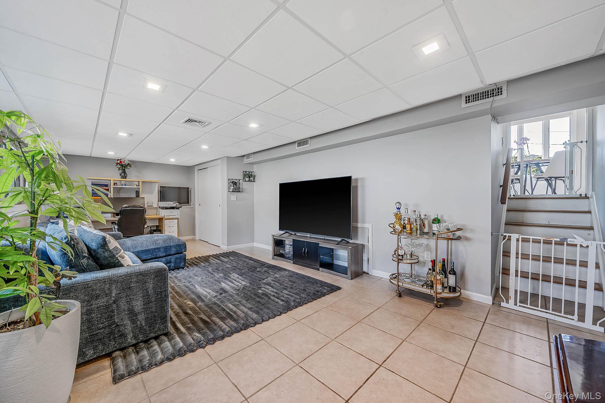 1 Rutgers Street Smithtown, NY 11787 - Photo 21 of 29 Gallery Image 21