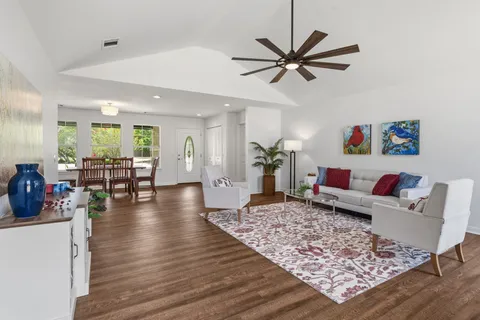 $565,000 | 207 Meadow Oaks Drive, Dripping Springs, TX 78620