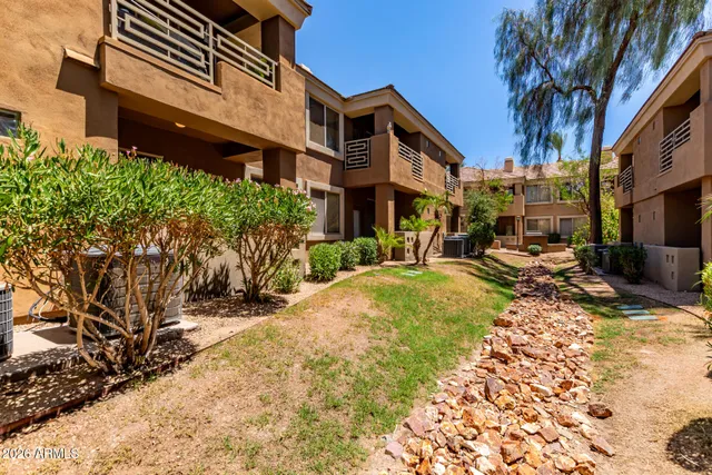 $395,000 | 4848 North 36th Street, Unit 115, Phoenix, AZ 85018