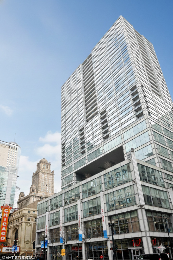 8 East Randolph Street, Unit 2307 Chicago, IL 60601 - Photo 1 of 26
