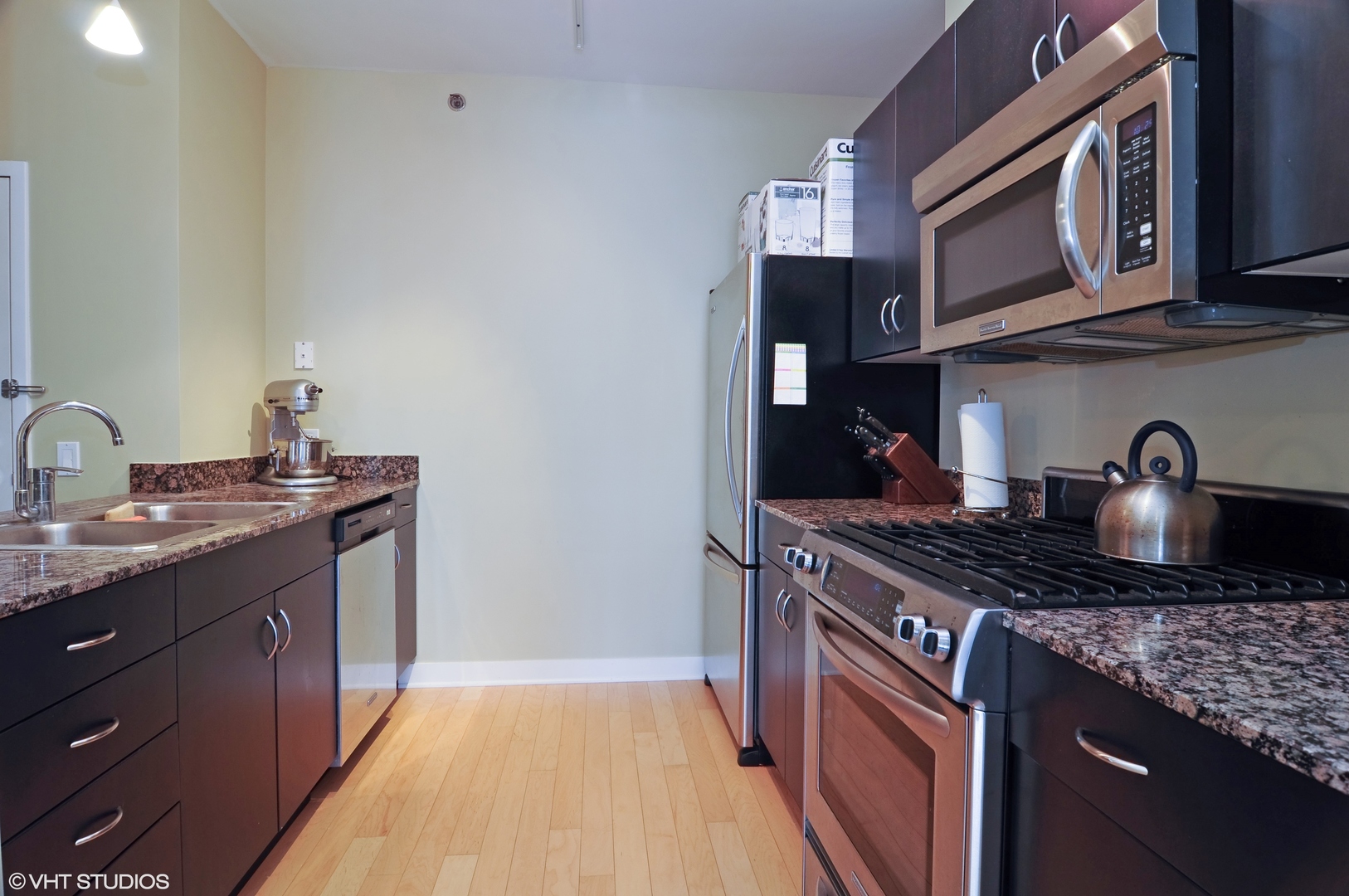 8 East Randolph Street, Unit 2307 Chicago, IL 60601 - Photo 5 of 26