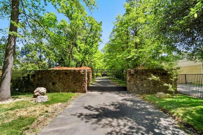 3619 Winding Creek Road Sacramento, CA 95825 - Photo 6 of 72