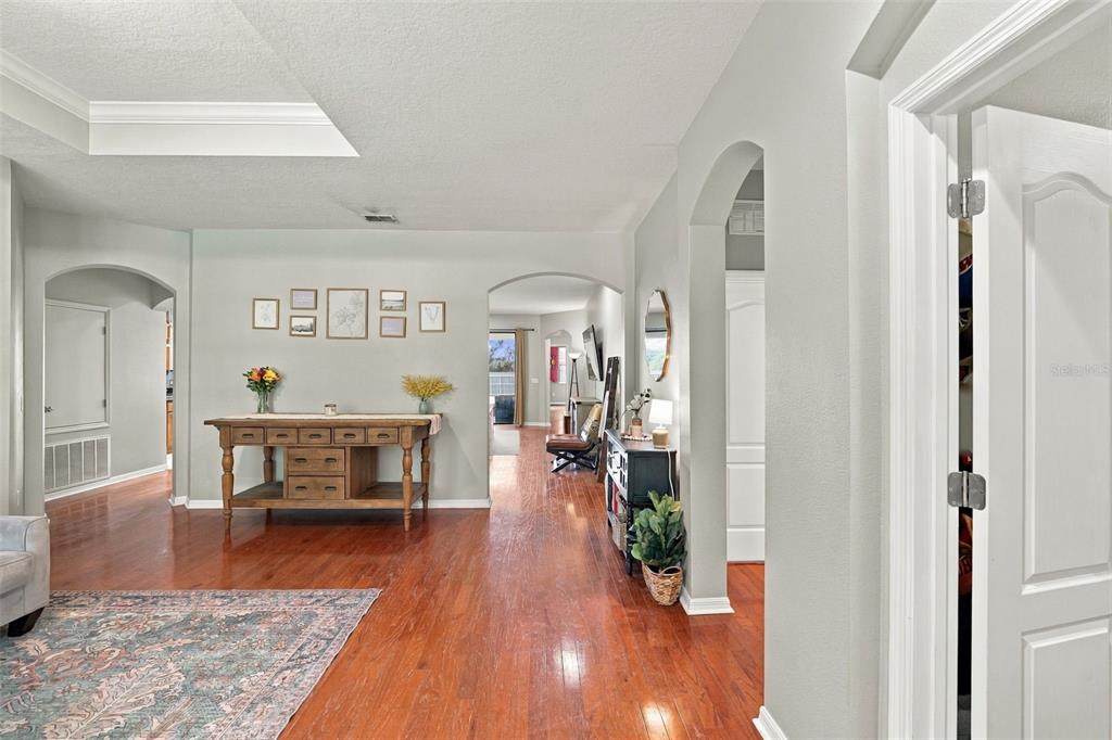 9808 Carr Road Riverview, FL 33569 - Photo 5 of 33 Gallery Image 5