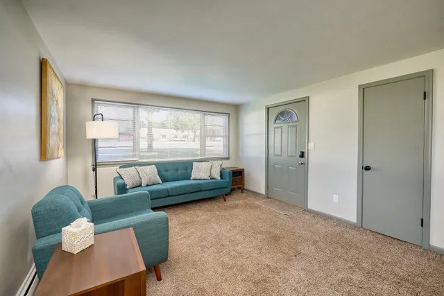 $469,900 | 1284 Snelling Avenue North, St. Paul, MN 55108