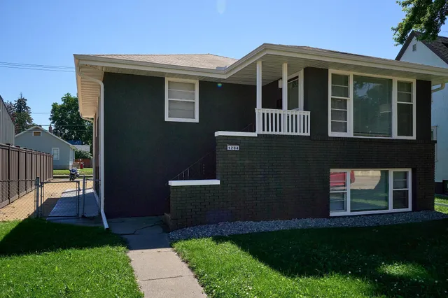 $469,900 | 1284 Snelling Avenue North, St. Paul, MN 55108