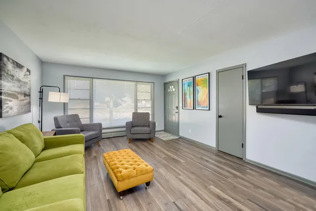 $469,900 | 1284 Snelling Avenue North, St. Paul, MN 55108