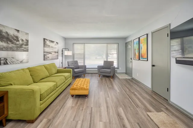 $469,900 | 1284 Snelling Avenue North, St. Paul, MN 55108