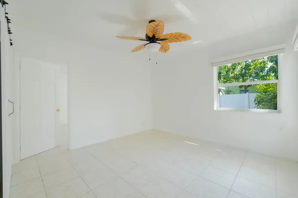 $2,500 | 214 Northeast 11th Street, Delray Beach, FL 33444