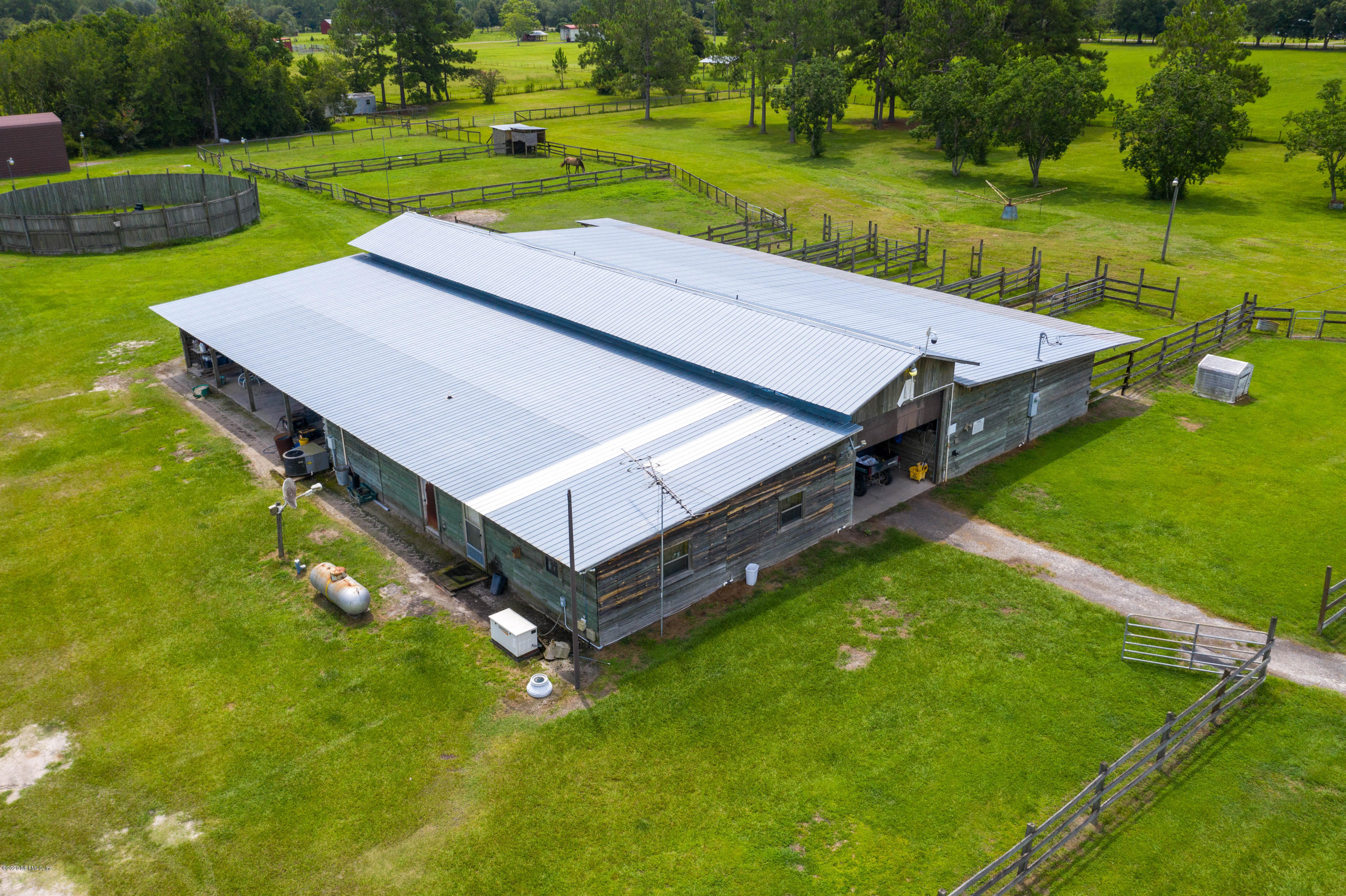 9161 Mud Lake Road Macclenny, FL 32063 - Photo 29 of 35 Barn