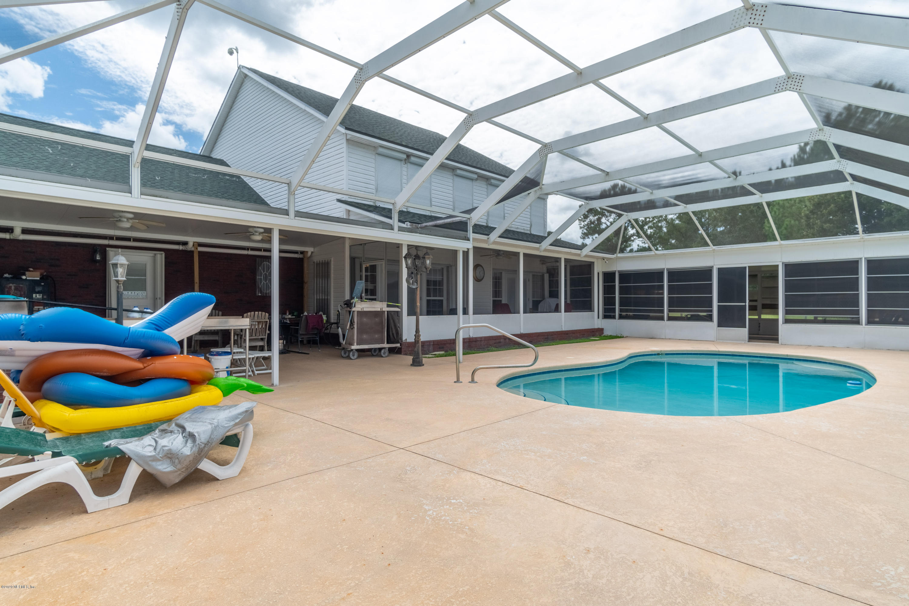 9161 Mud Lake Road Macclenny, FL 32063 - Photo 34 of 35 Pool