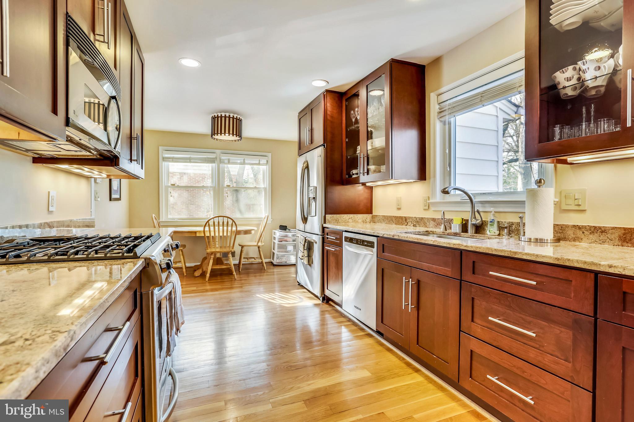 11820 Prestwick Road Potomac, MD 20854 - Photo 13 of 48 Gallery Image 13