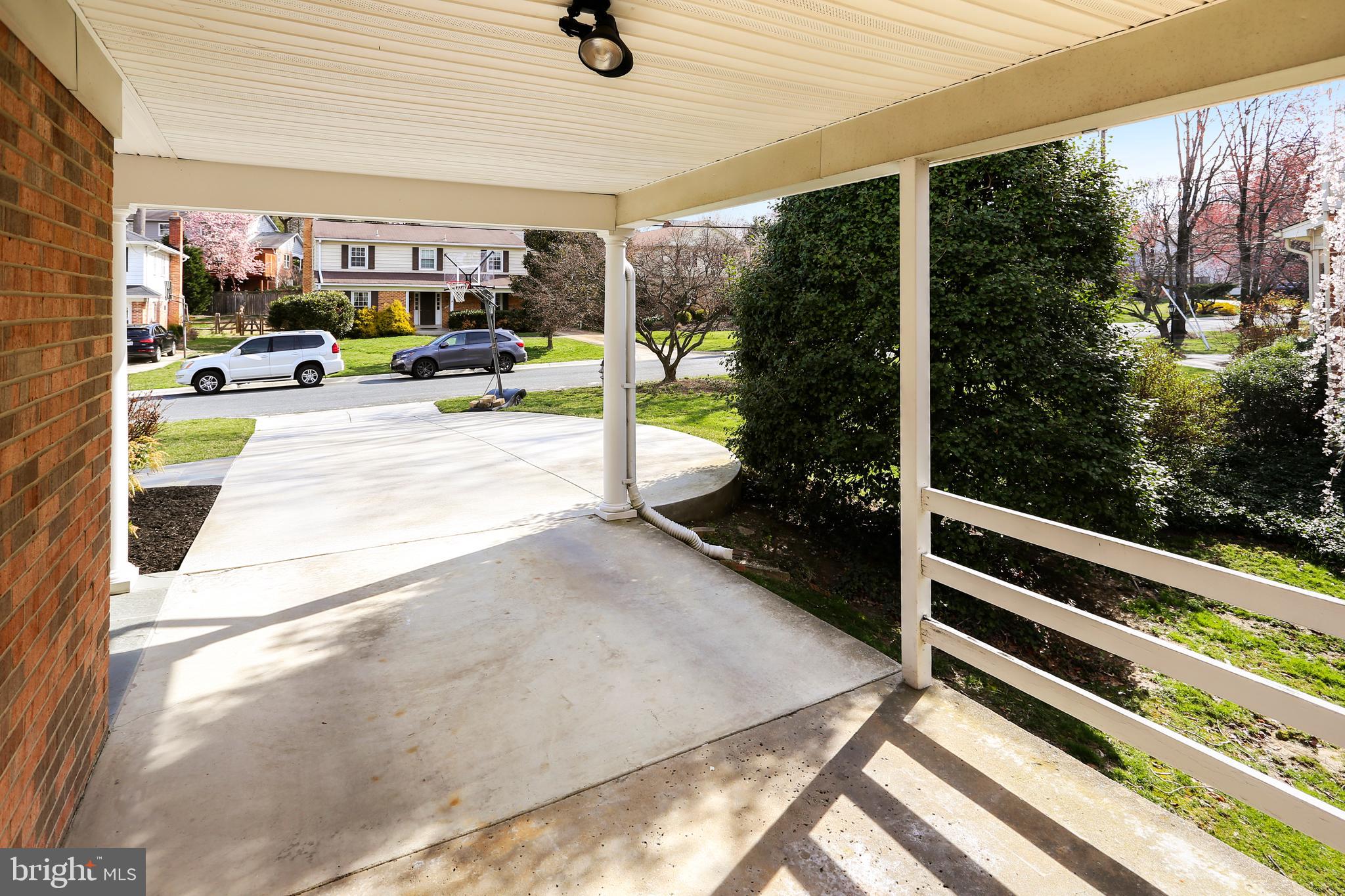 11820 Prestwick Road Potomac, MD 20854 - Photo 3 of 48 Gallery Image 3