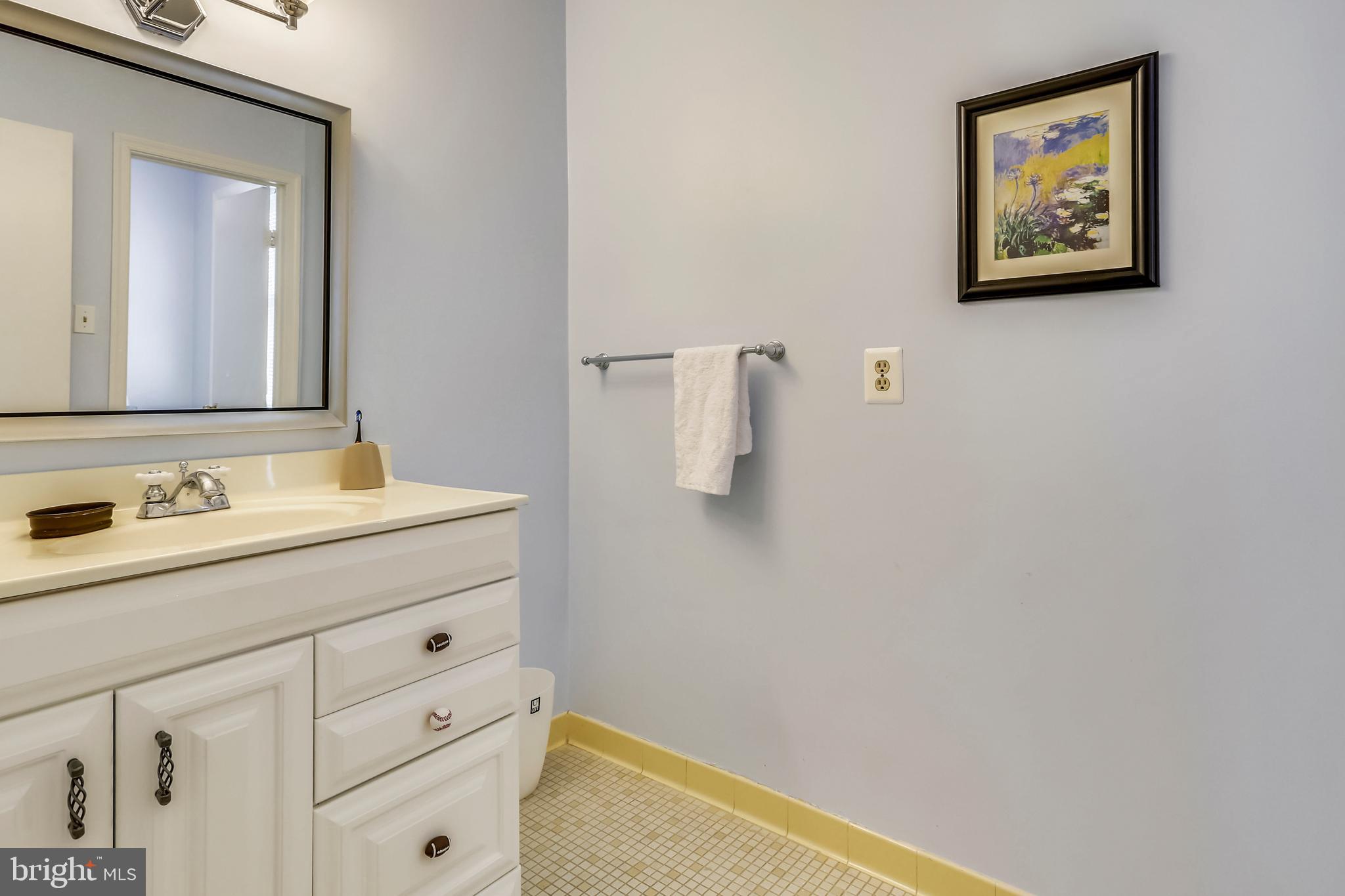 11820 Prestwick Road Potomac, MD 20854 - Photo 27 of 48 Gallery Image 27
