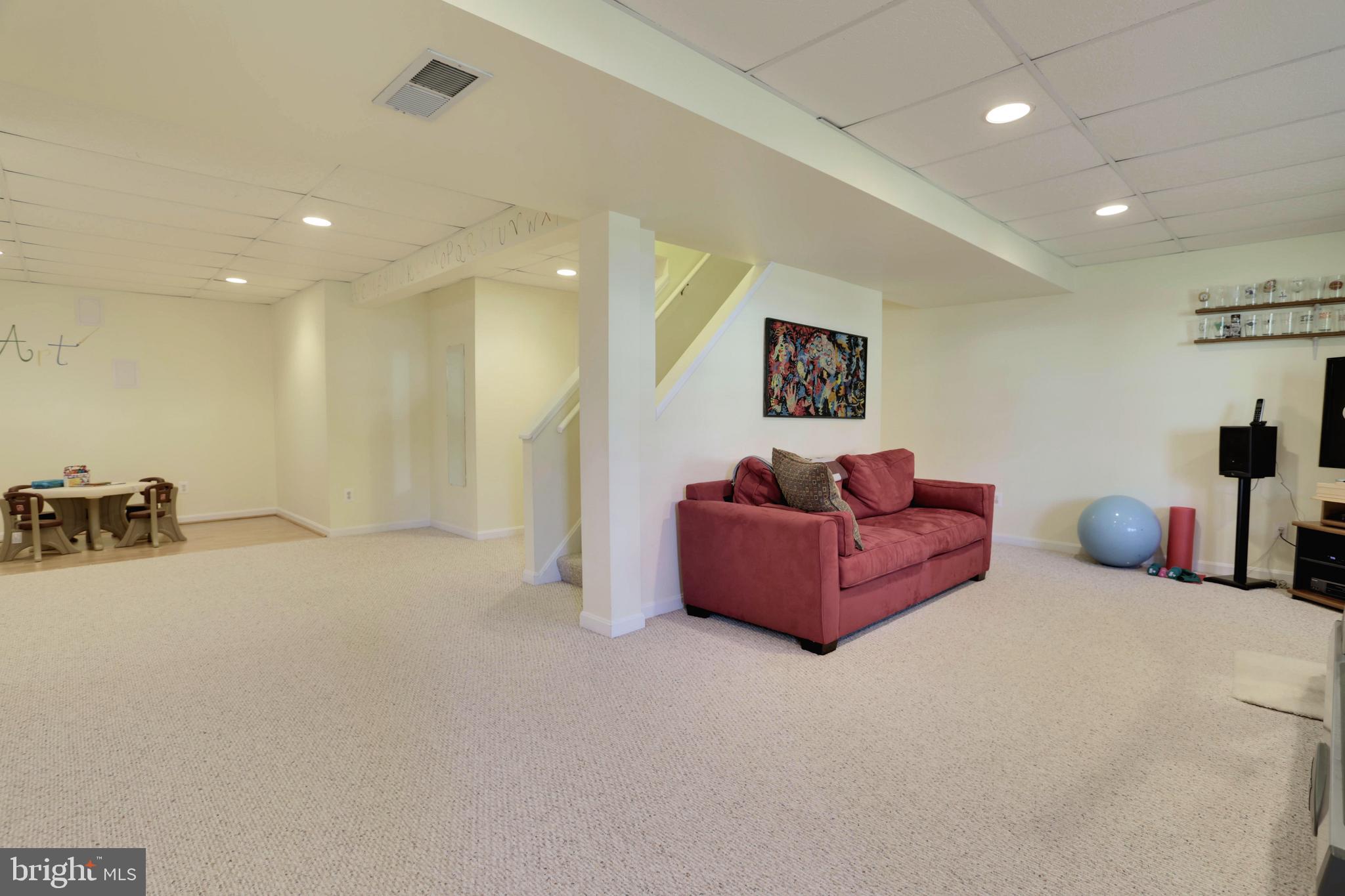 11820 Prestwick Road Potomac, MD 20854 - Photo 38 of 48 Gallery Image 38