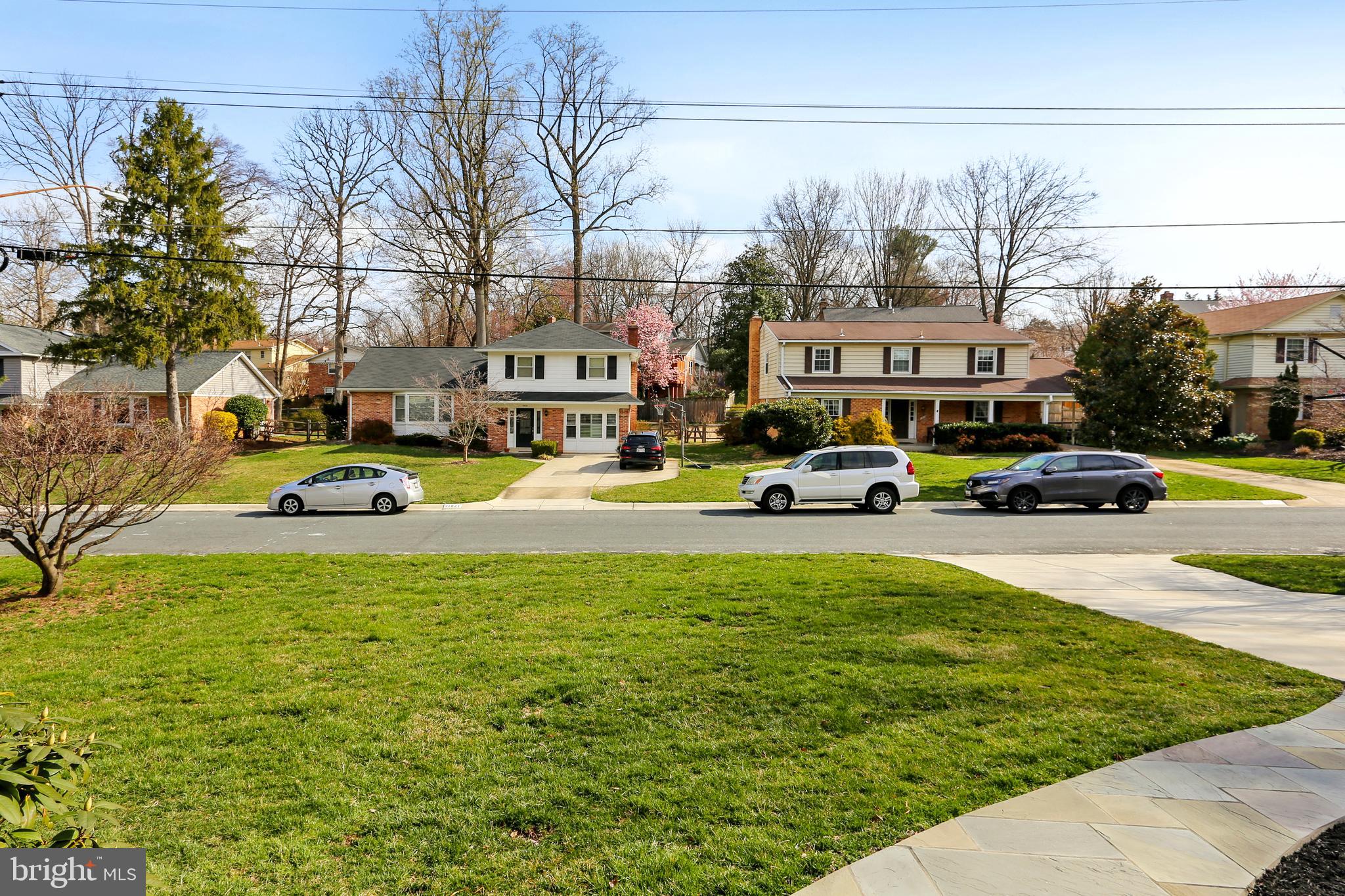 11820 Prestwick Road Potomac, MD 20854 - Photo 5 of 48 Gallery Image 5