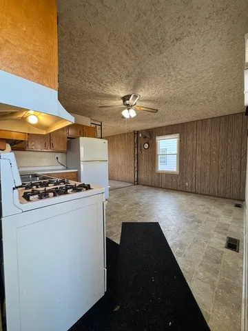 $99,999 | 2053 222nd Place, Sauk Village, IL 60411