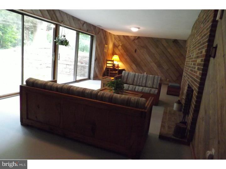 174 Emley's Hill Road Cream Ridge, NJ 08514 - Photo 12 of 23