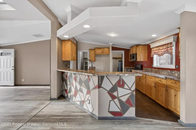 $765,000 | 301 County Road, Parachute, CO 81635