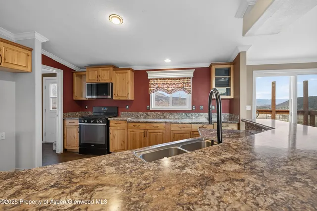 $765,000 | 301 County Road, Parachute, CO 81635