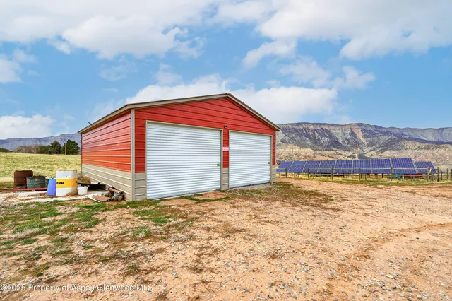 $765,000 | 301 County Road, Parachute, CO 81635
