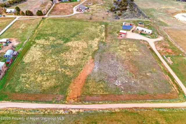 $765,000 | 301 County Road, Parachute, CO 81635