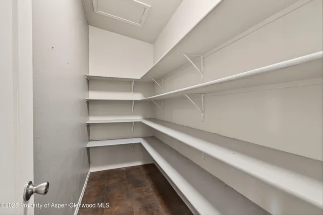 $765,000 | 301 County Road, Parachute, CO 81635