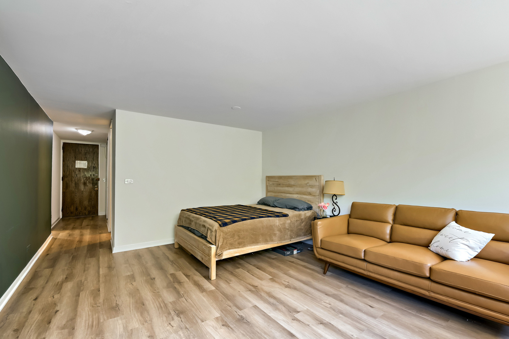720 West Gordon Terrace, Unit 3R Chicago, IL 60613 - Photo 4 of 11